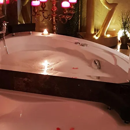 Апартаменты Romantiksuite *