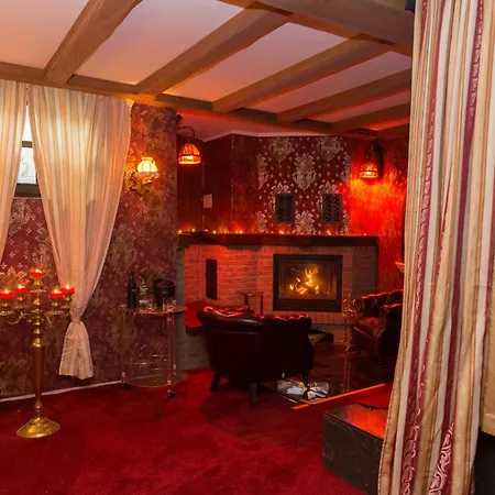 Romantiksuite بالسور
